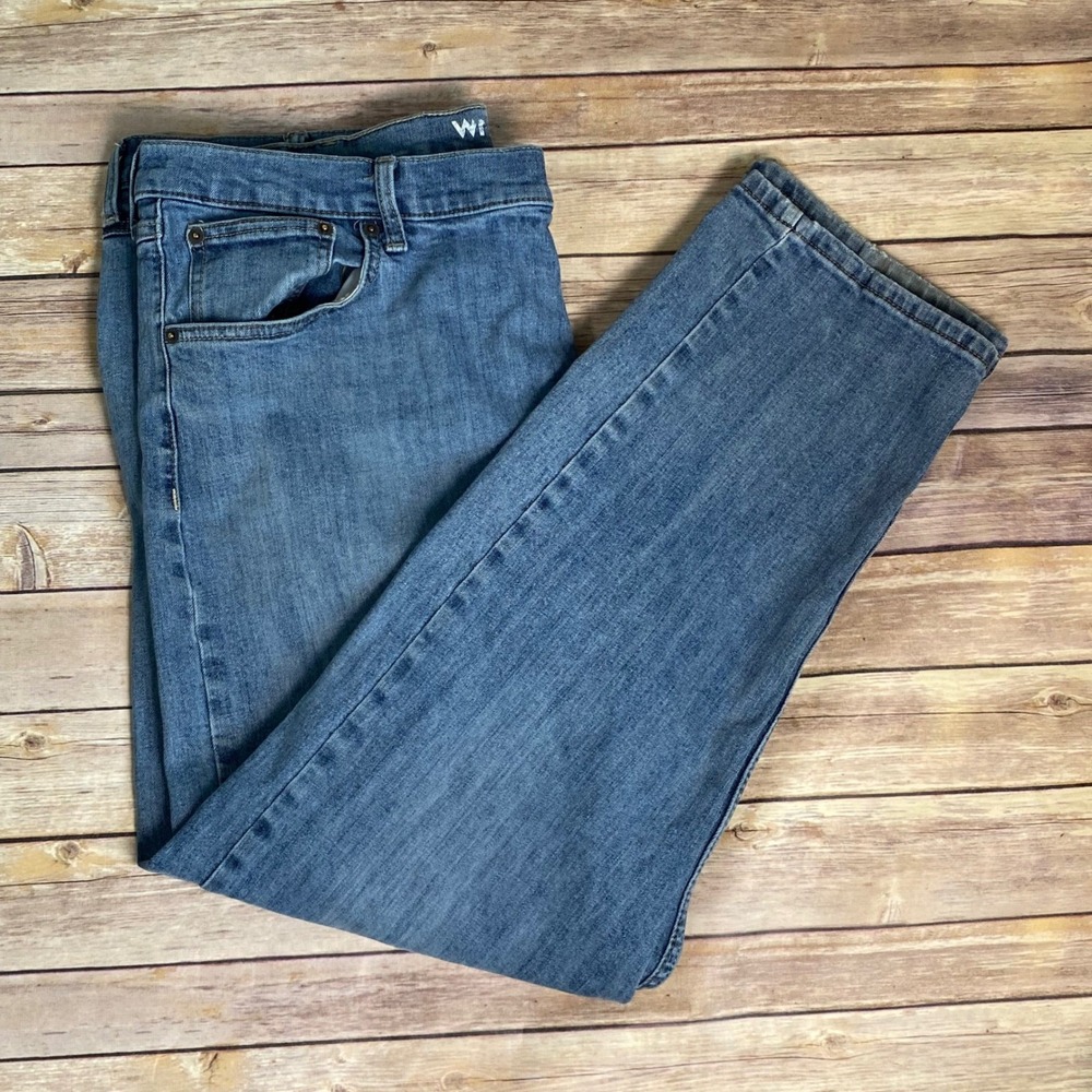 Wrangler Regular Fit Blue Jeans Mens 42x30 Straight Leg Denim